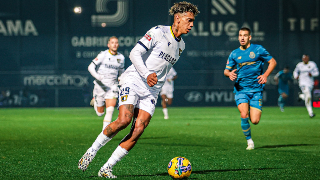 Jhonder Cádiz anotó su quinto gol con Famalicao The Backhand Sports