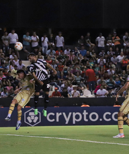 Deportivo Táchira salió goleado en su visita a Libertad