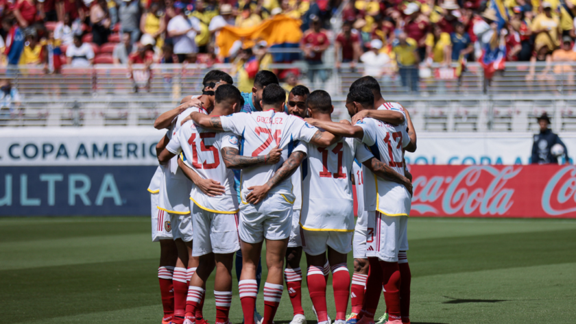 La Vinotinto desafía a México con los cuartos en la mira