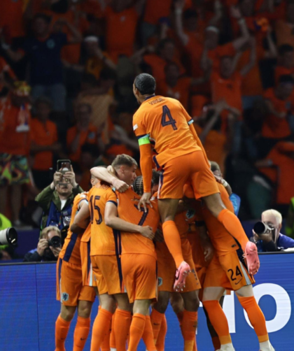 Países Bajos remontó ante Turquía y se metió a semifinales