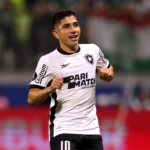 Savarino clasificó a Botafogo a los cuartos de Libertadores