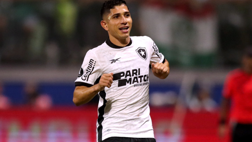 Savarino clasificó a Botafogo a los cuartos de Libertadores