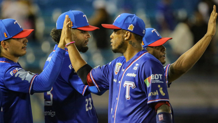 Tiburones cobra venganza ante Magallanes