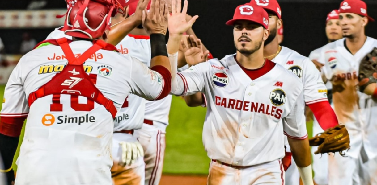 Cardenales dejó en el terreno a Águilas en extrainning