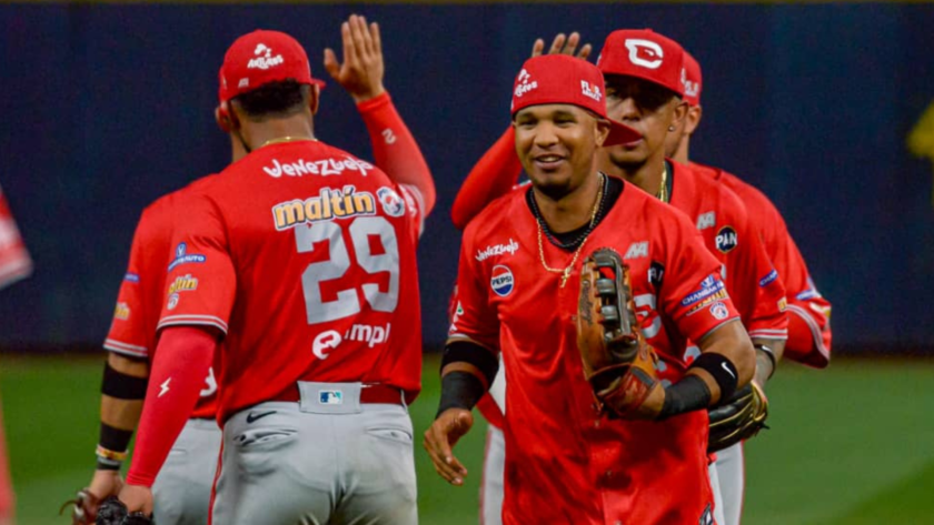 Cardenales picoteó a Leones en el Monumental