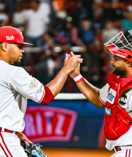 Cardenales quedó a un out del "no hitter" ante Tiburones