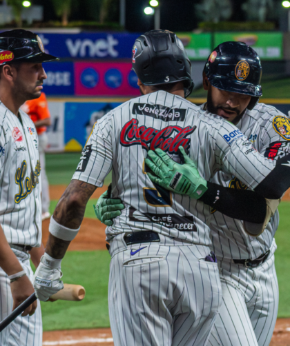 Leones barrió a las Águilas en el Monumental