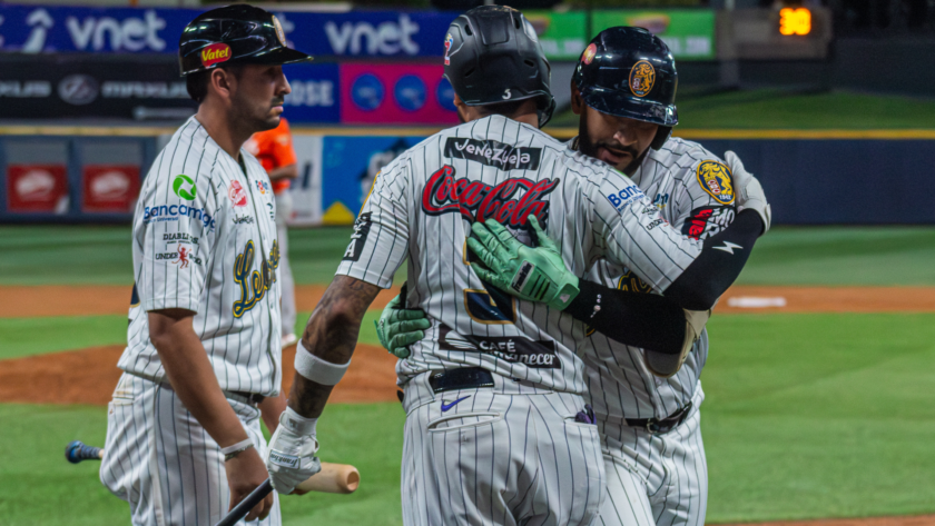 Leones barrió a las Águilas en el Monumental