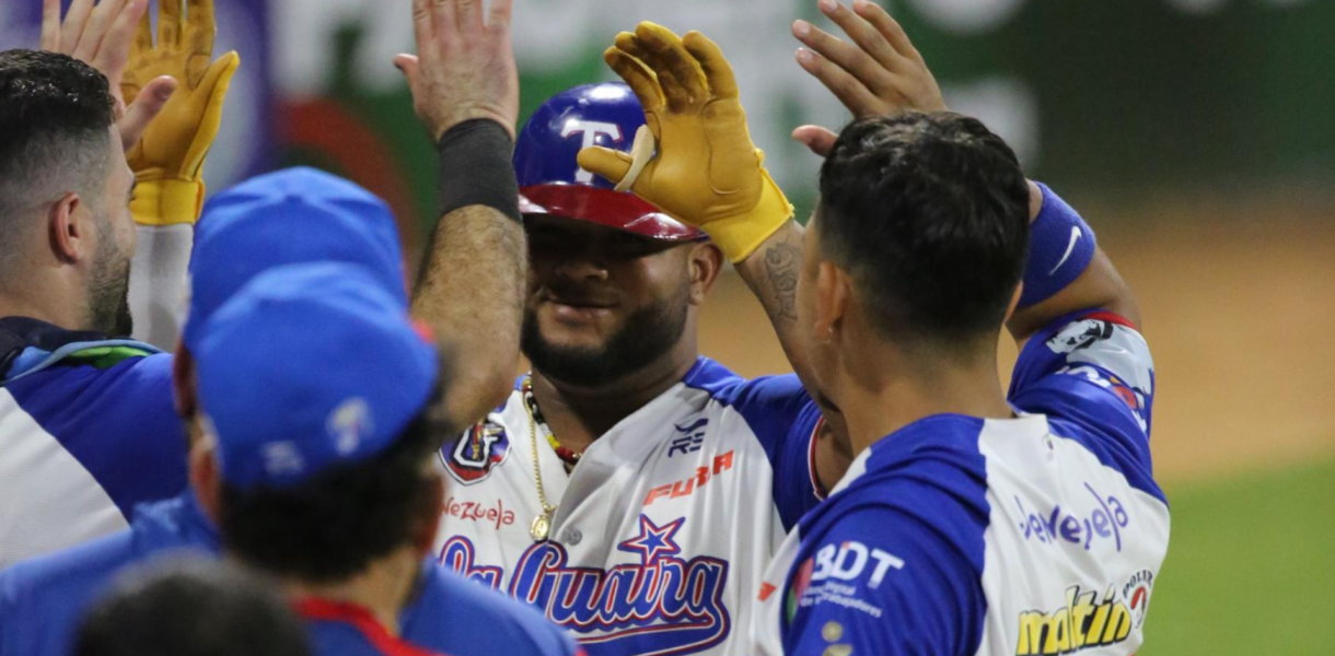 Tiburones tomó venganza ante Caribes