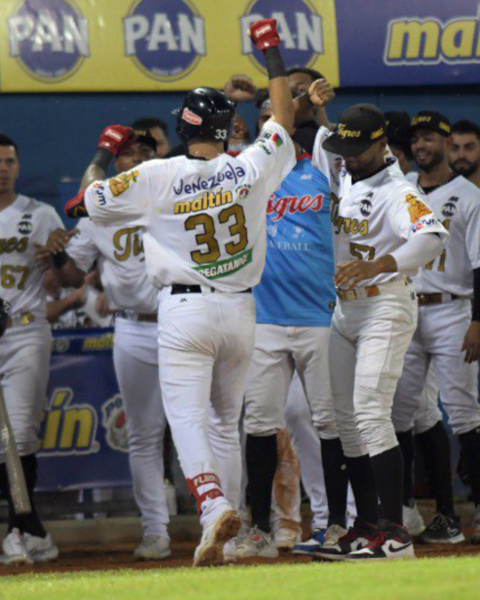 Tigres aplastó a Caribes en Maracay