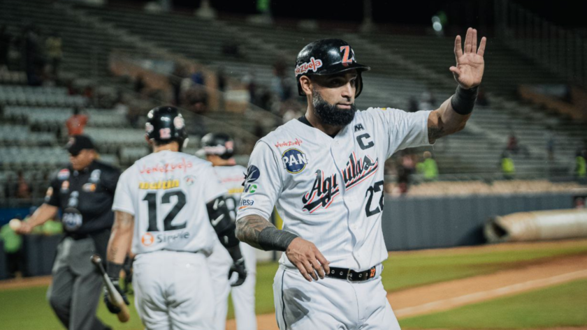 Águilas logró ante Caribes su tercera victoria en fila