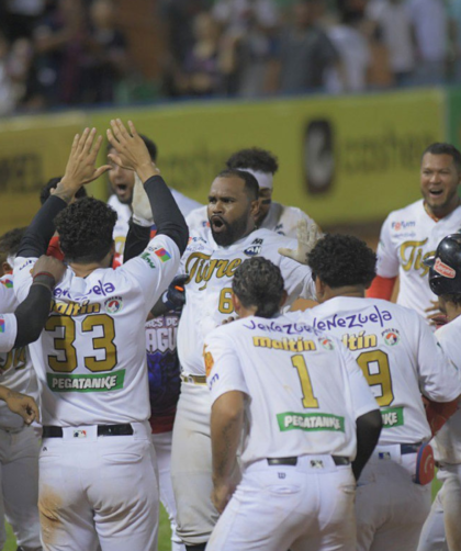 Tigres destrozó la racha de Bravos en extrainnings