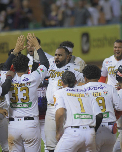 Tigres destrozó la racha de Bravos en extrainnings