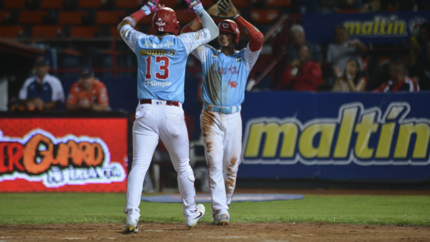 Cardenales se impuso a Caribes en Barquisimeto