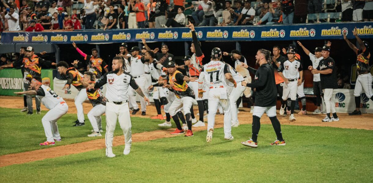 Águilas remontó y voló sobre Tigres en Maracaibo