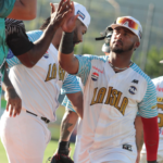 Bravos remontó ante Tiburones y sostuvo su idilio en La Isla