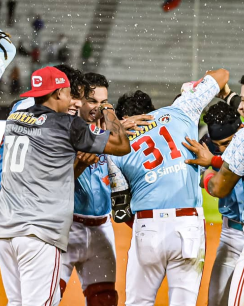 Águilas quedó en el terreno ante Cardenales y perdió el segundo lugar