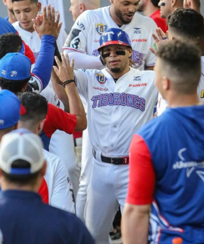 Tiburones barrió a Águilas y sentenció la serie particular