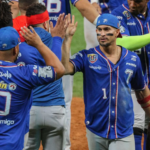 Tiburones derrotó a Leones y se mantiene con vida