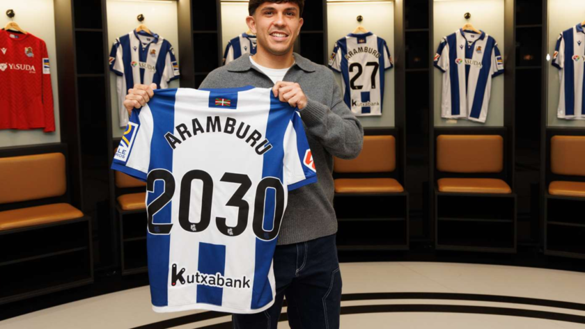 Jon Aramburu renovó con la Real Sociedad hasta 2030