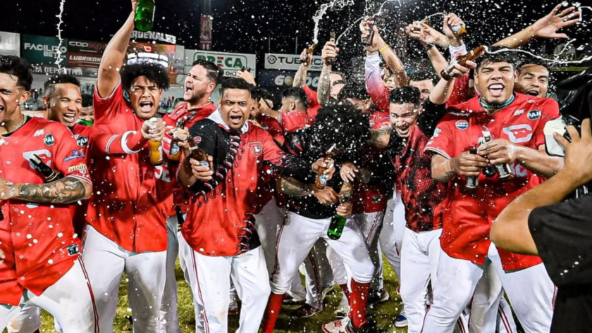 Cardenales clasificó a la final con paliza sobre Tigres