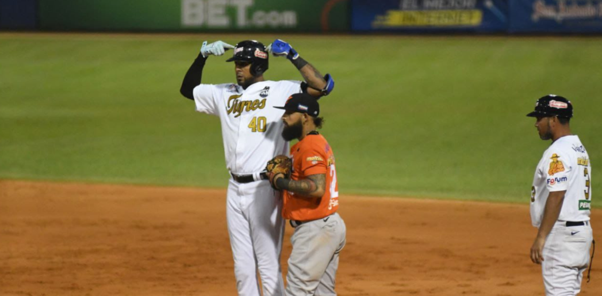 Los Tigres blanquearon a las Águilas en Maracay