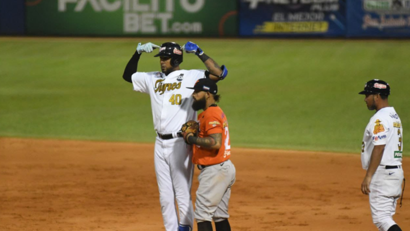 Los Tigres blanquearon a las Águilas en Maracay