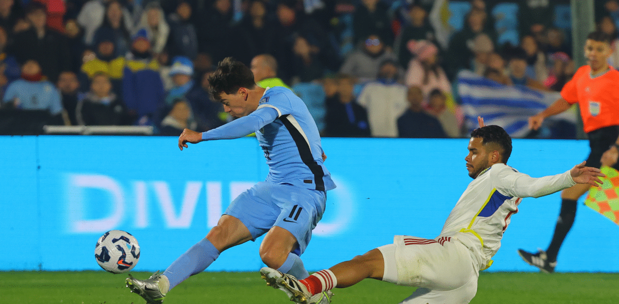 La Vinotinto falló y sufrió una dura derrota ante Uruguay