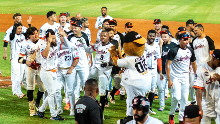 Águilas completó una agónica remontada terreneando al Magallanes