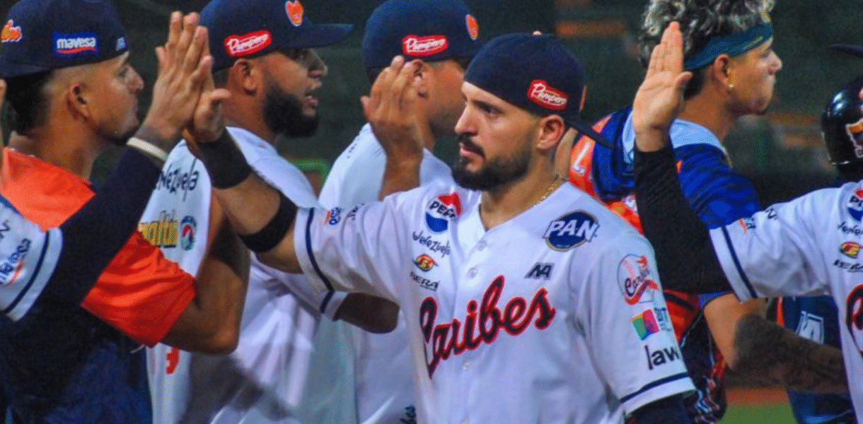 Caribes se impone a Leones y llega a cuatro triunfos en fila