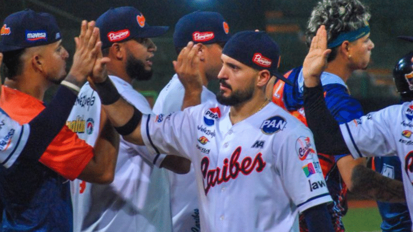 Caribes se impone a Leones y llega a cuatro triunfos en fila