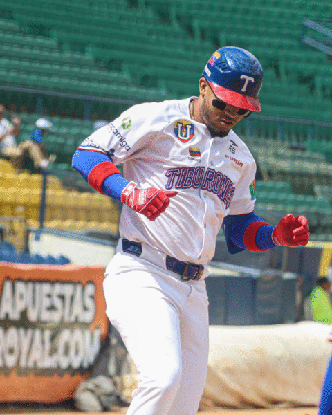 Tiburones cortó su mala racha con triunfo sobre Bravos