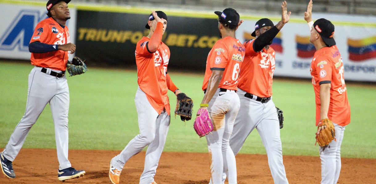 Águilas barrió a Bravos y cierra la semana en la cima