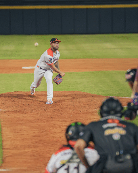 Águilas dejó en blanco a Tigres en el Día de Luis Aparicio