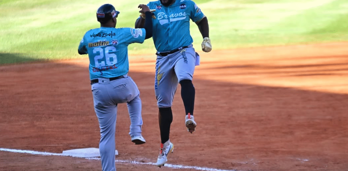 Bravos acabó con la fiesta de Águilas en el Juego de la Chinita
