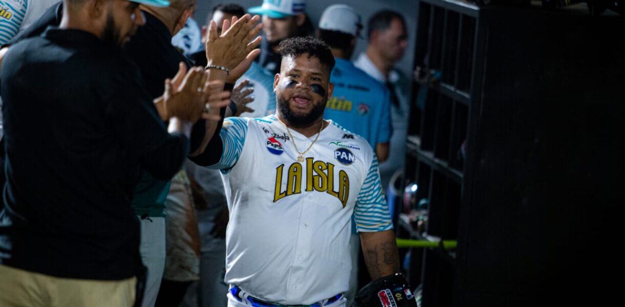 Bravos castigaron en Valencia y vencieron con autoridad al Magallanes