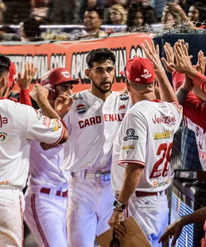Cardenales pasó la escoba sobre Caribes y suma tres victorias seguidas