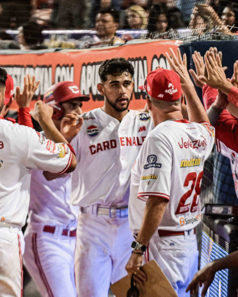 Cardenales pasó la escoba sobre Caribes y suma tres victorias seguidas