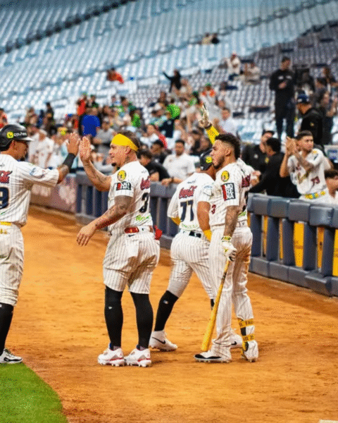 Leones cortó el vuelo de las Águilas en el Monumental
