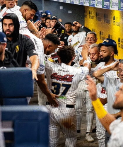 Leones redujo la ventaja de los Tigres en el liderato