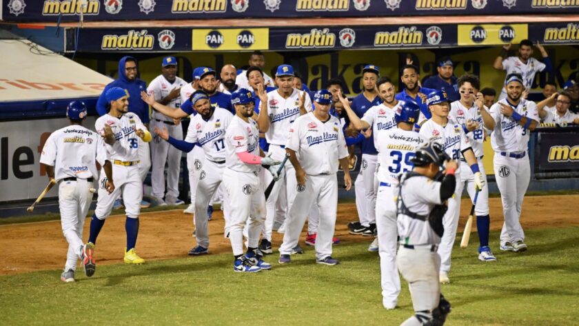 Magallanes dominó en casa y venció a Tigres en Valencia