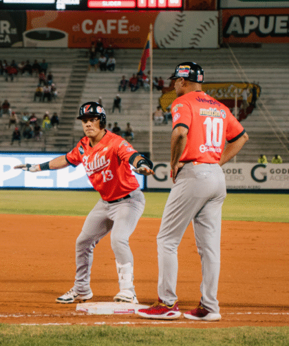 Tercer picotazo en la serie: Águilas volvió a dominar a Cardenales