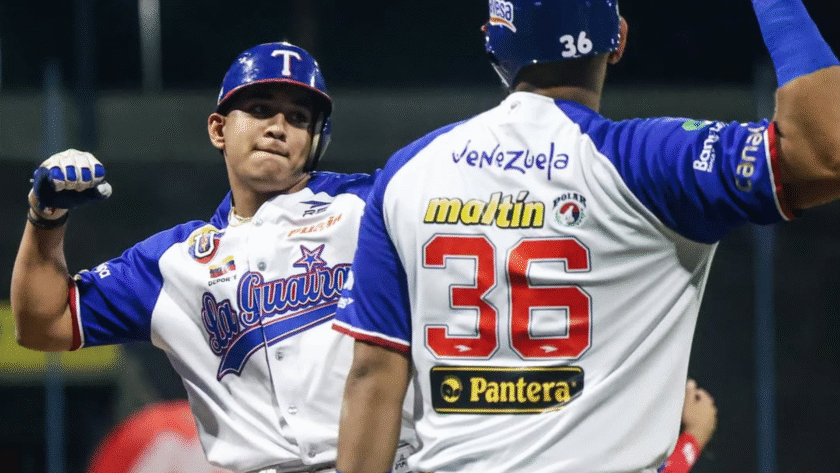 Tiburones le cayó a batazos a los Tigres en el Universitario