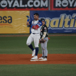 Tiburones completó una apabullante victoria sobre Bravos