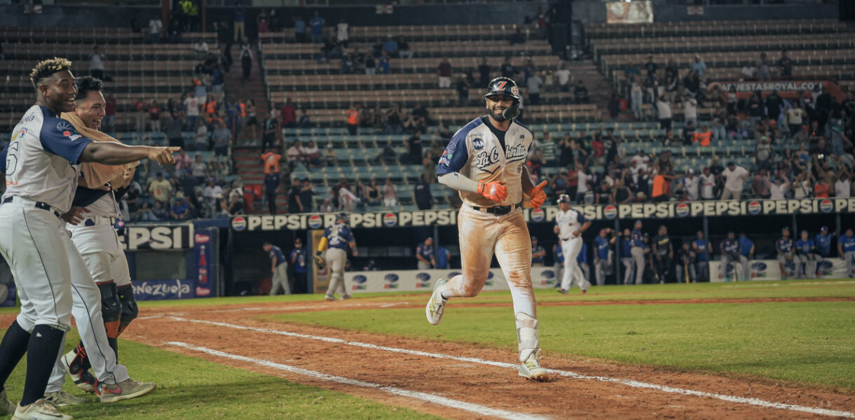 Arteaga se viste de héroe y las Águilas dejan en el terreno a Magallanes