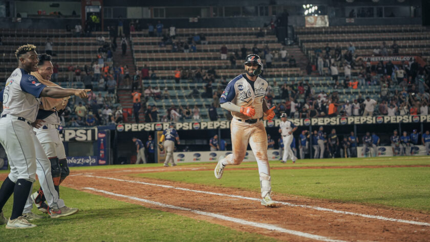 Arteaga se viste de héroe y las Águilas dejan en el terreno a Magallanes