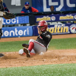 Cardenales derrotó con suspenso a Tiburones en Macuto