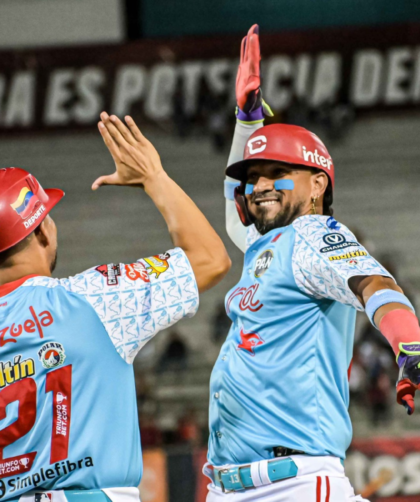 Cardenales dominó a Águilas en un emocionante duelo