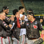 Cardenales impuso su vuelo con remontada frente a Caribes