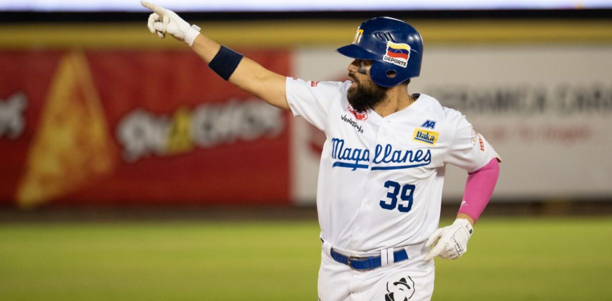 Magallanes supera con poder y carácter a Tiburones en Valencia
